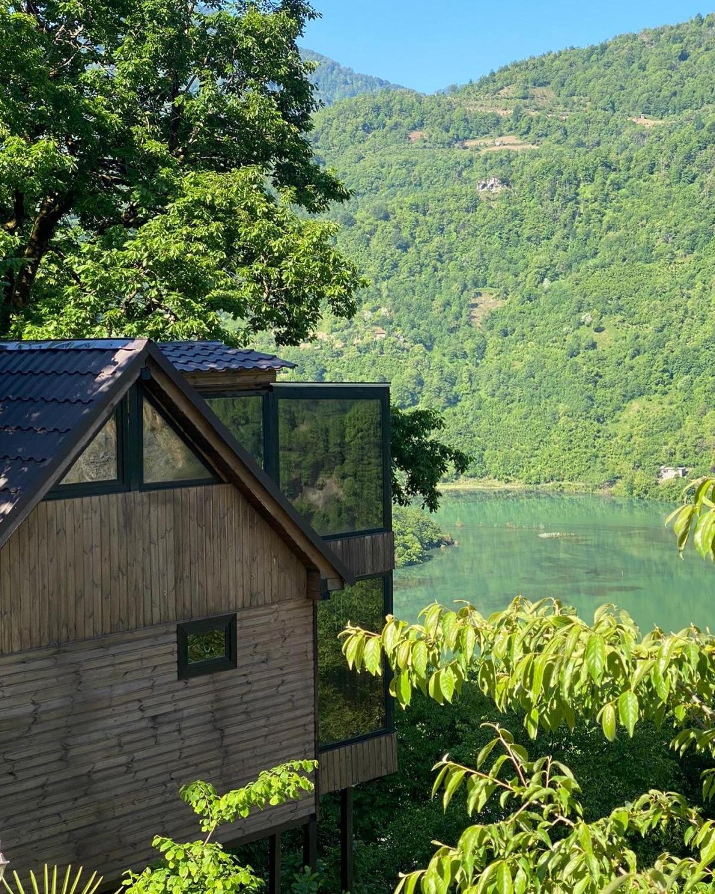 Woodpecker Georgia Hotell Batumi Eksteriør bilde