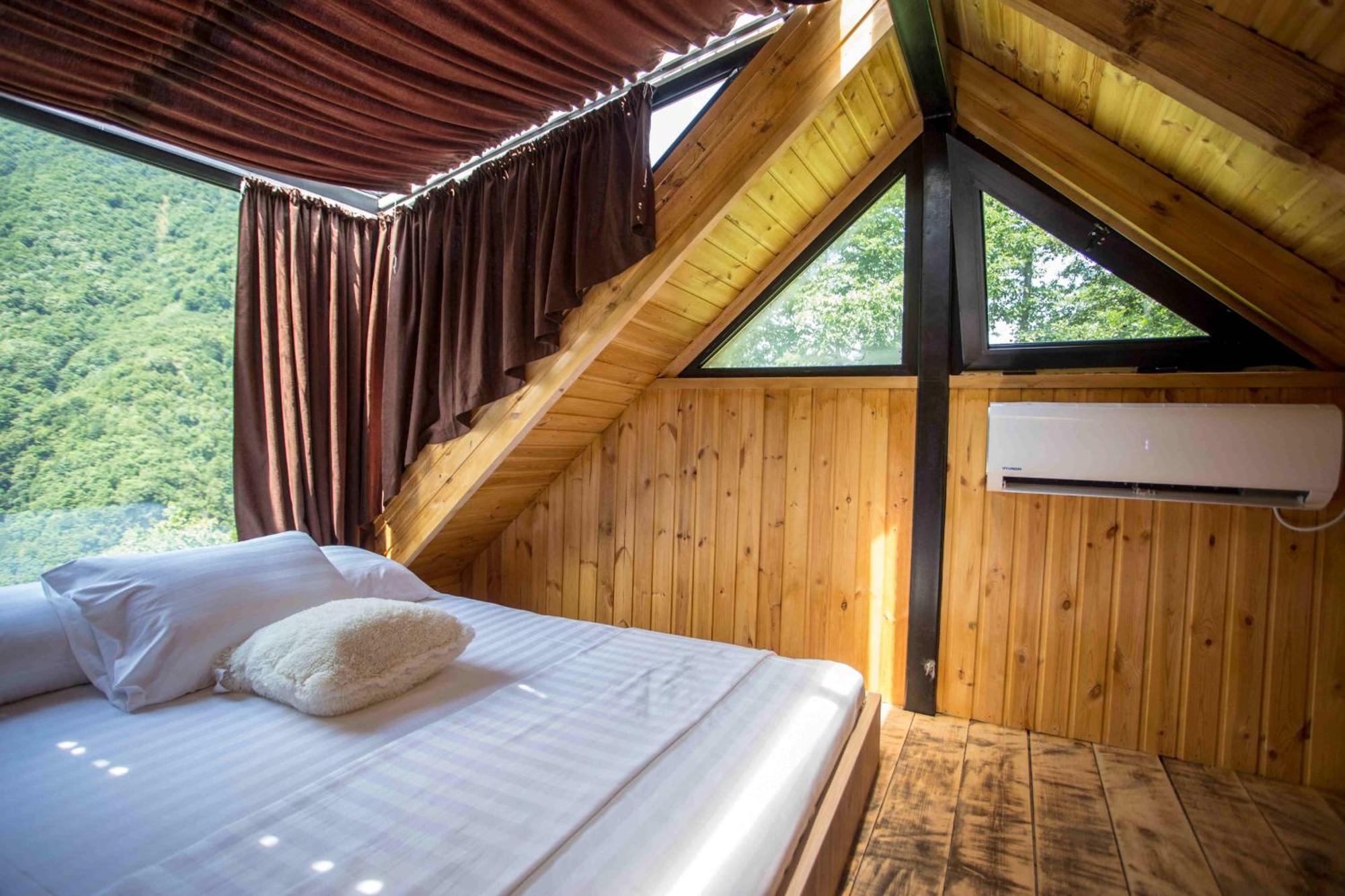 Woodpecker Georgia Hotell Batumi Eksteriør bilde